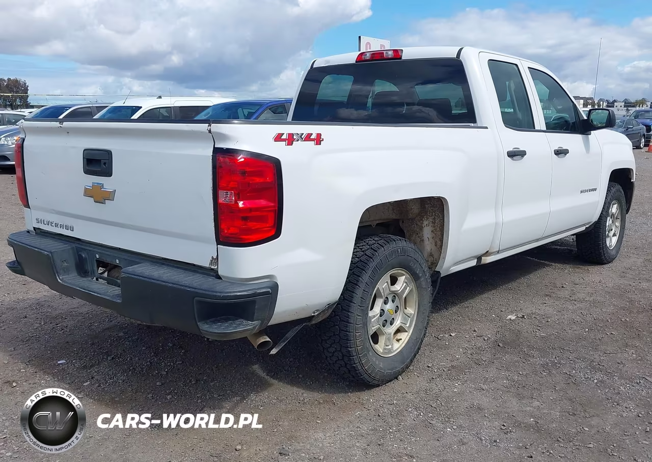 2018 Chevrolet Silverado 1500 Wt VIN:1GCVKNEHXJZ119182 - 4
