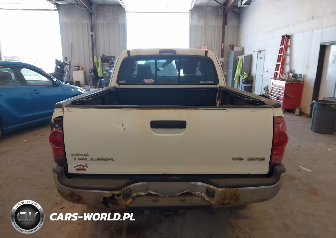 2008 Toyota Tacoma Base V6 VIN:5TEUU42N98Z471842 - 16