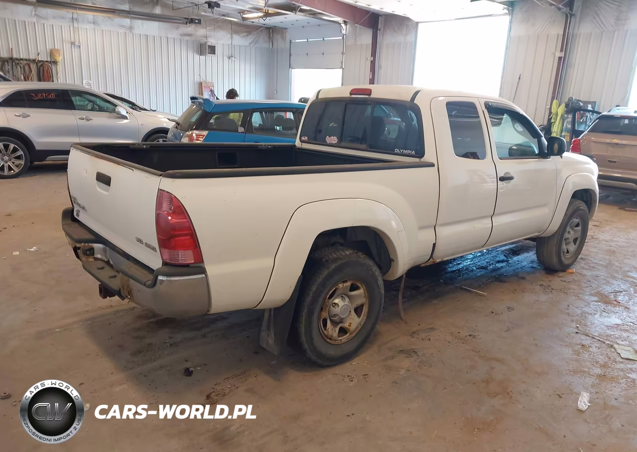 2008 Toyota Tacoma Base V6 VIN:5TEUU42N98Z471842 - 4