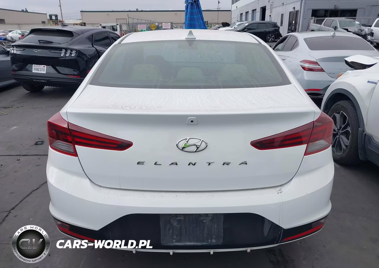 2020 Hyundai Elantra Sel VIN:5NPD84LF3LH508441 - 17