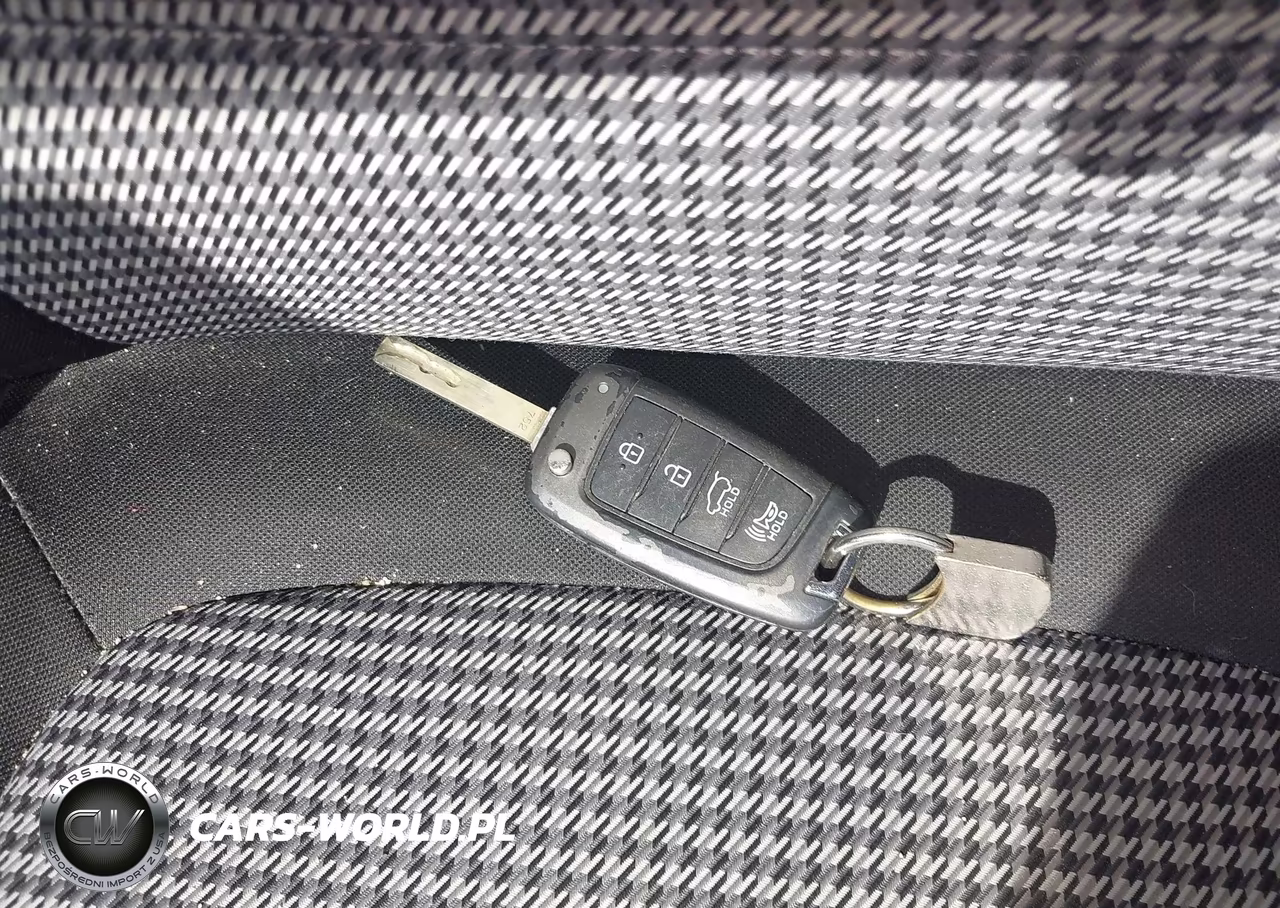 2018 Hyundai Kona Se VIN:KM8K12AA8JU100927 - 11