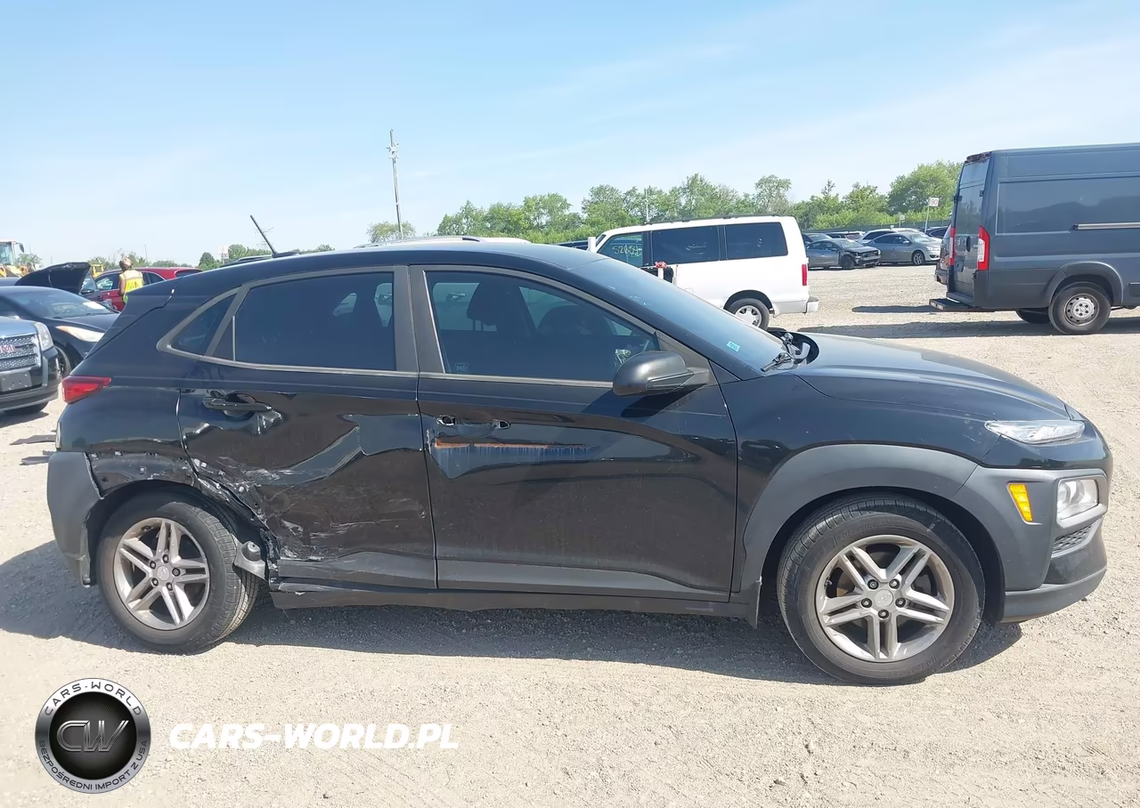 2018 Hyundai Kona Se VIN:KM8K12AA8JU100927 - 13