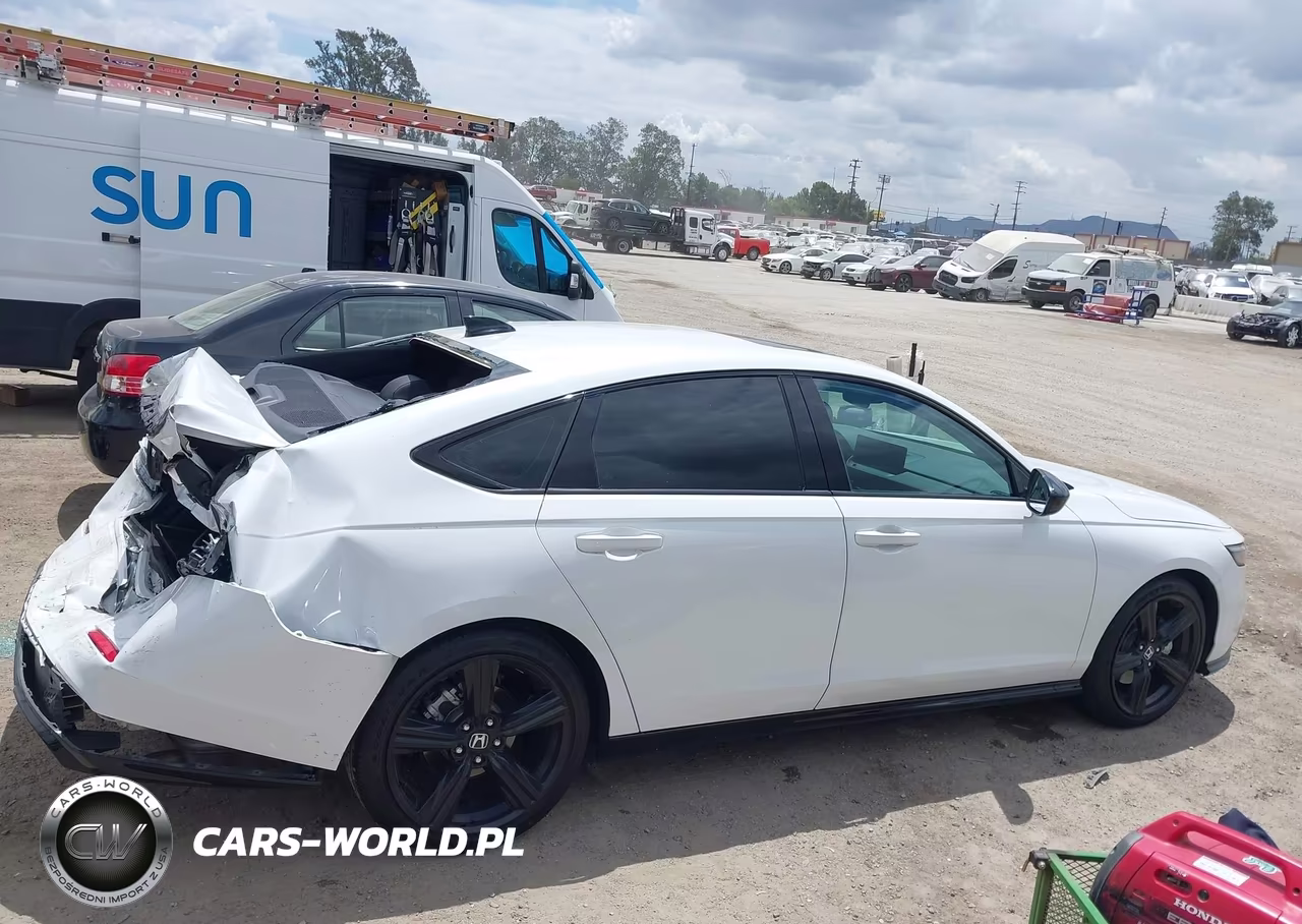 2024 Honda Accord Hybrid Sport-L VIN:1HGCY2F75RA063870 - 13