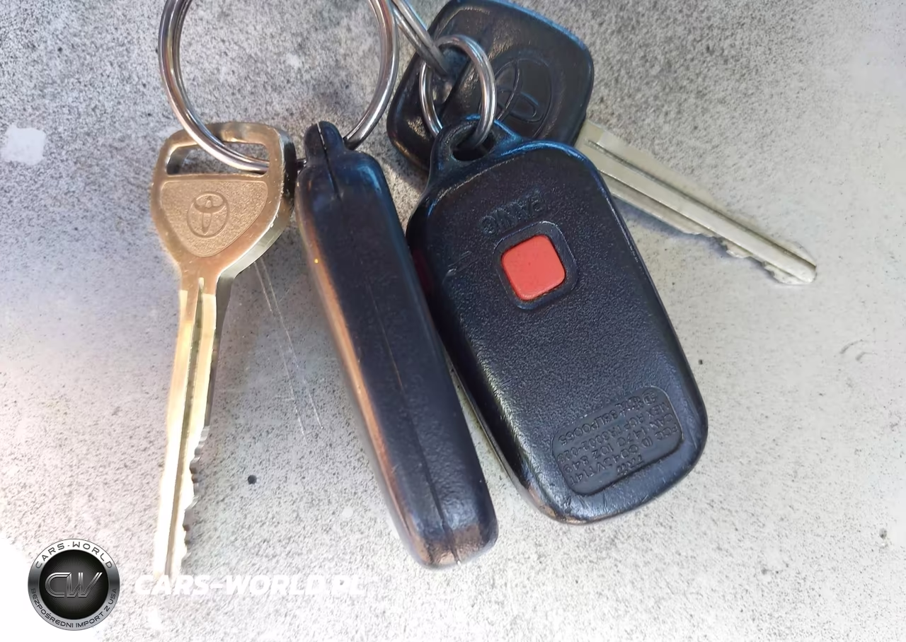 2004 Toyota Corolla Le VIN:2T1BR38E74C299479 - 11