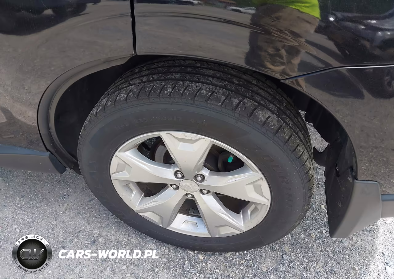 2015 Subaru Forester 2.5I Premium VIN:JF2SJADC5FH818352 - 12