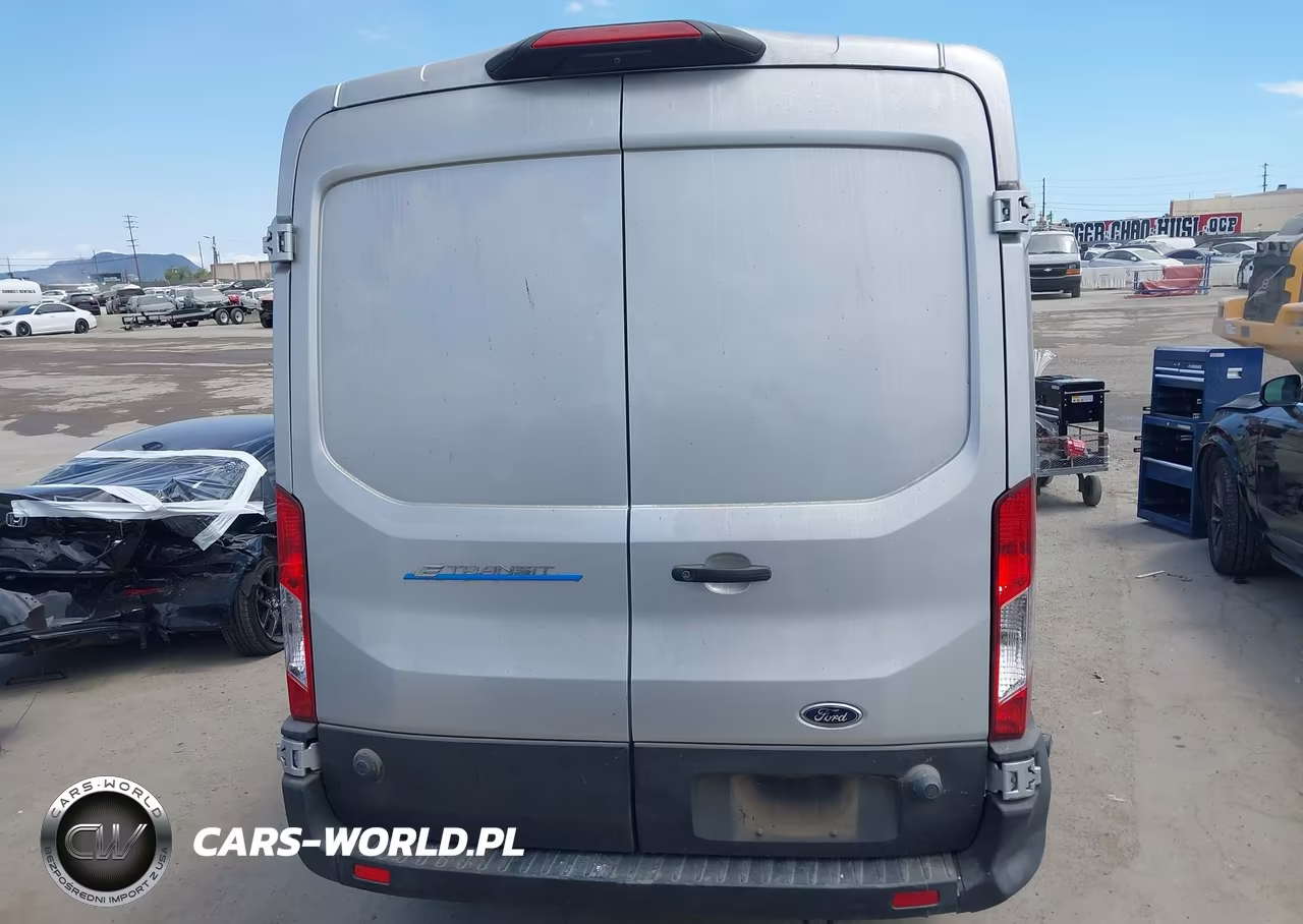 2023 Ford E-Transit-350 VIN:1FTBW9CK6PKA78273 - 17