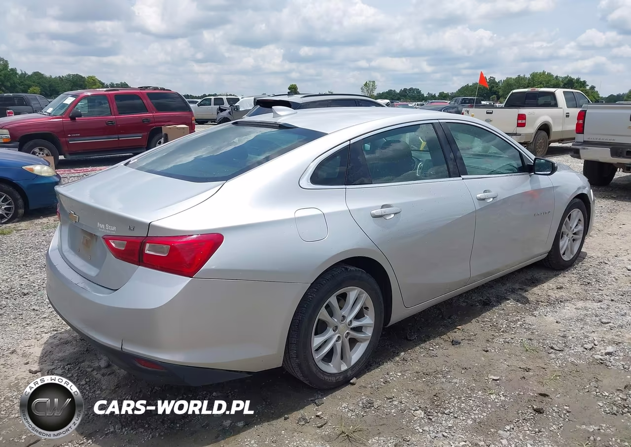 2018 Chevrolet Malibu Lt VIN:1G1ZD5ST4JF270257 - 4