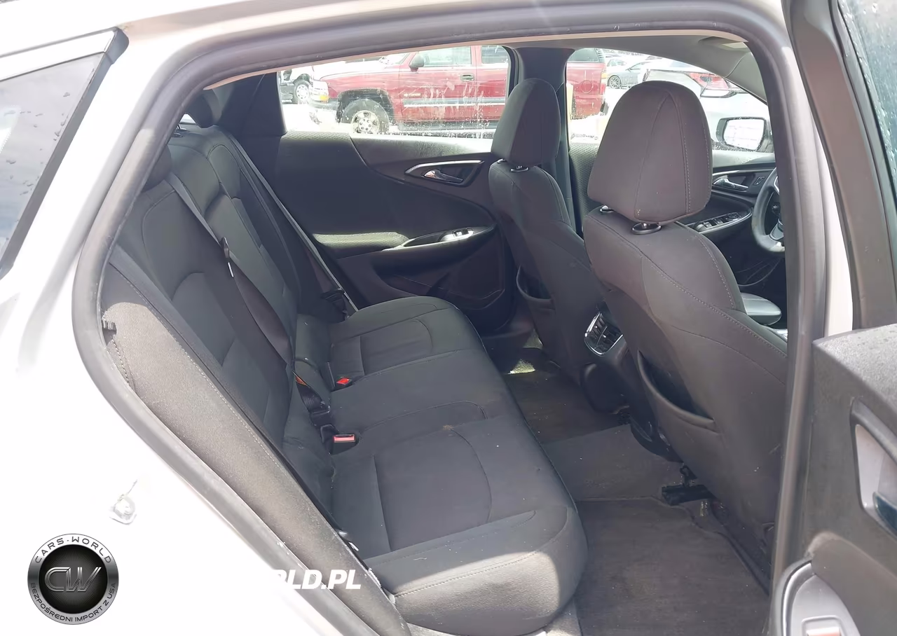 2018 Chevrolet Malibu Lt VIN:1G1ZD5ST4JF270257 - 8