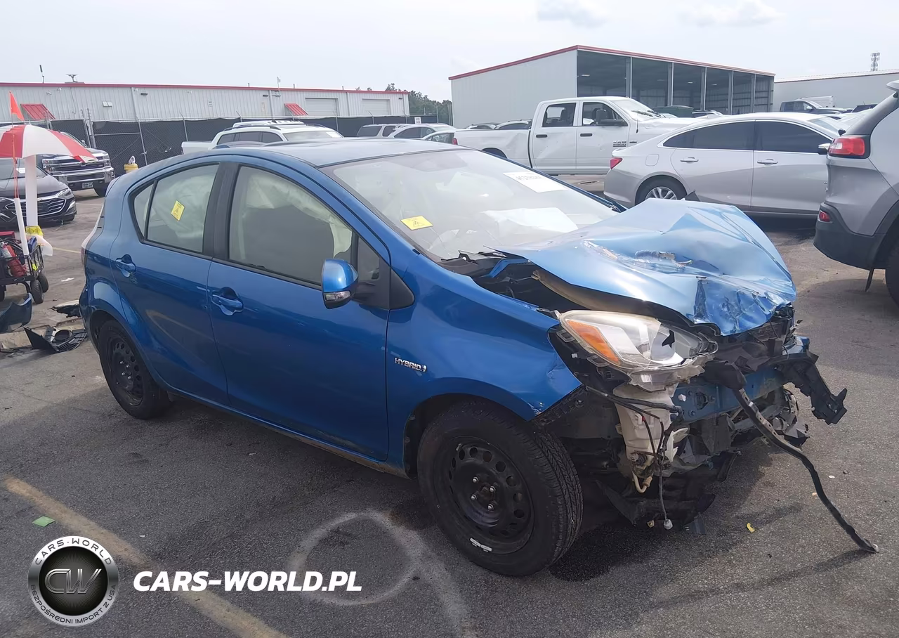 2015 Toyota Prius C Two