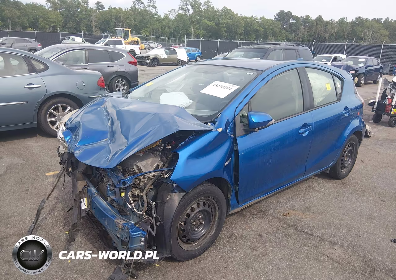 2015 Toyota Prius C Two VIN:JTDKDTB34F1115189 - 2
