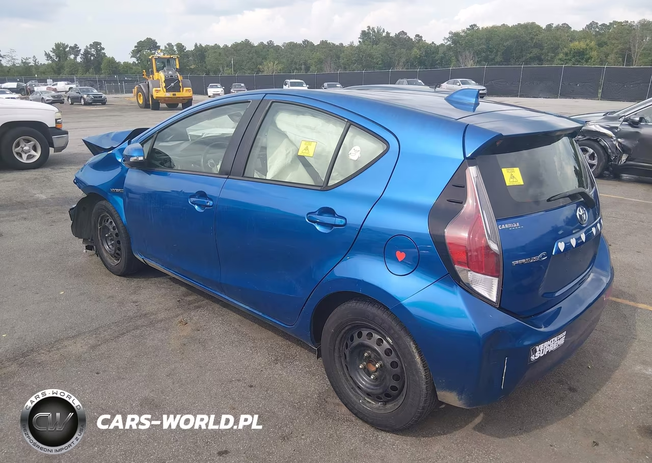 2015 Toyota Prius C Two VIN:JTDKDTB34F1115189 - 3