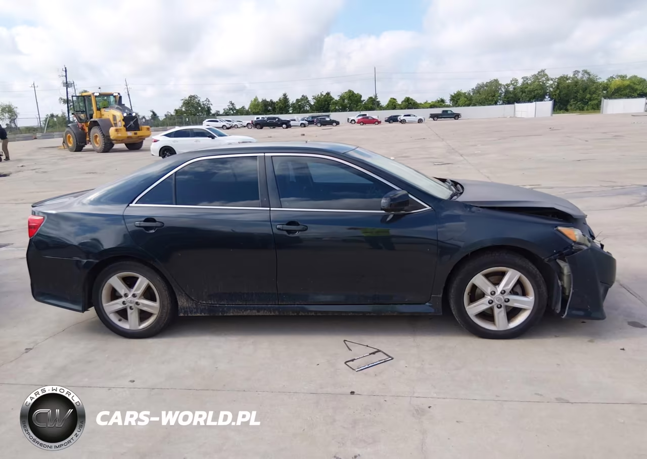 2013 Toyota Camry Se VIN:4T1BF1FK4DU216479 - 13
