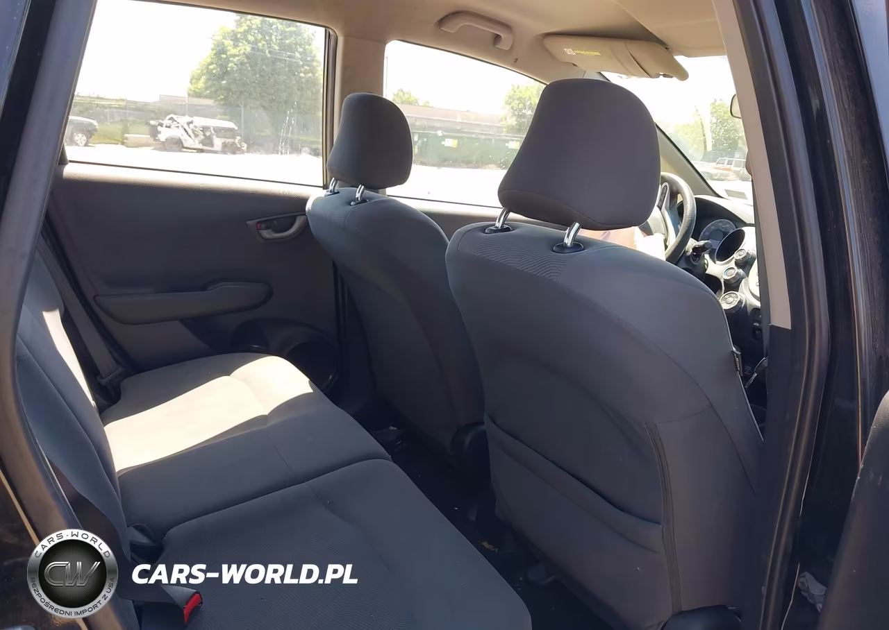 2012 Honda Fit VIN:JHMGE8H30CS008121 - 8
