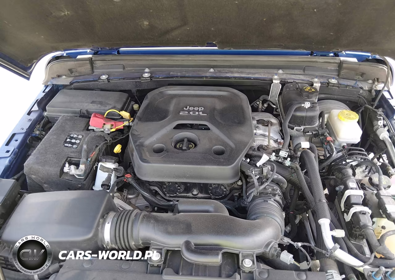2019 Jeep Wrangler Unlimited Sahara 4X4 VIN:1C4HJXEN0KW504688 - 10