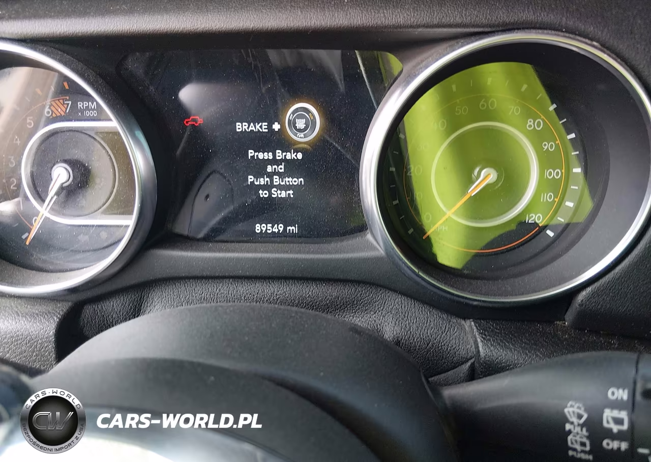 2019 Jeep Wrangler Unlimited Sahara 4X4 VIN:1C4HJXEN0KW504688 - 7
