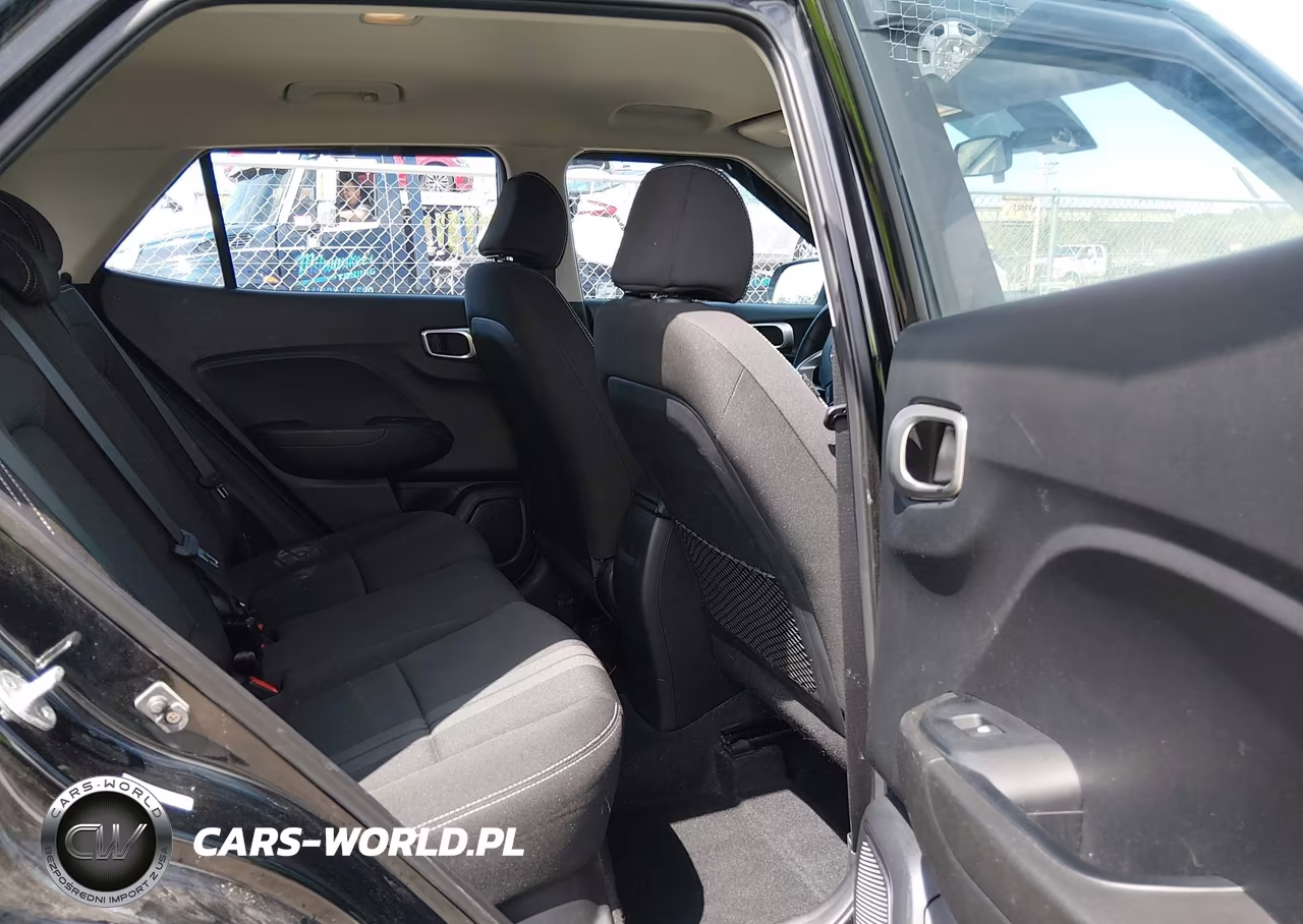 2021 Hyundai Venue Sel VIN:KMHRC8A35MU071744 - 8