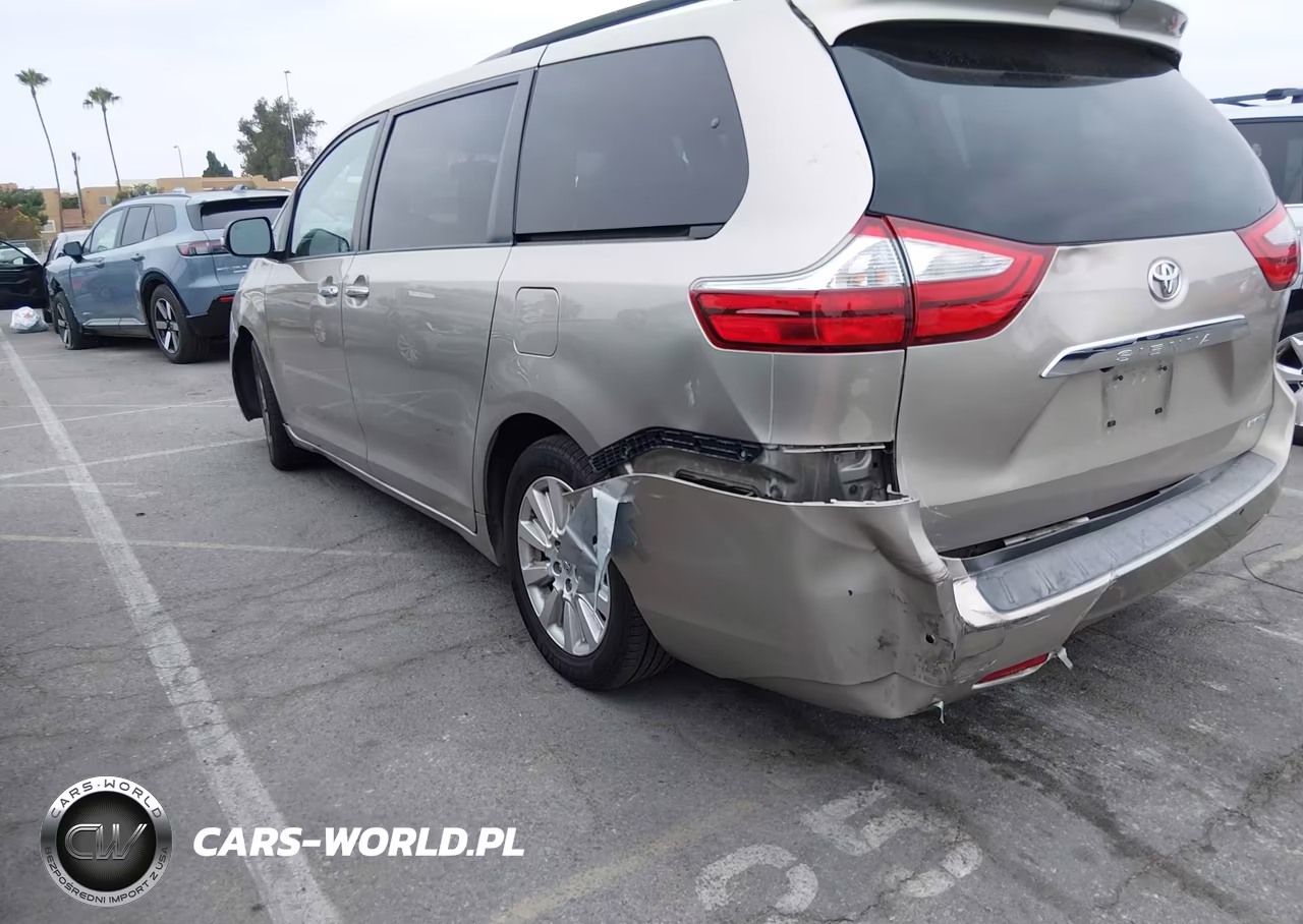 2016 Toyota Sienna Limited 7 Passenger VIN:5TDYK3DC9GS719340 - 3