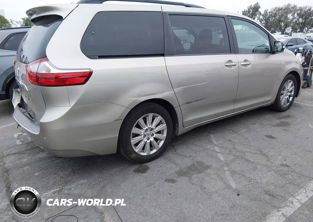 2016 Toyota Sienna Limited 7 Passenger VIN:5TDYK3DC9GS719340 - 4