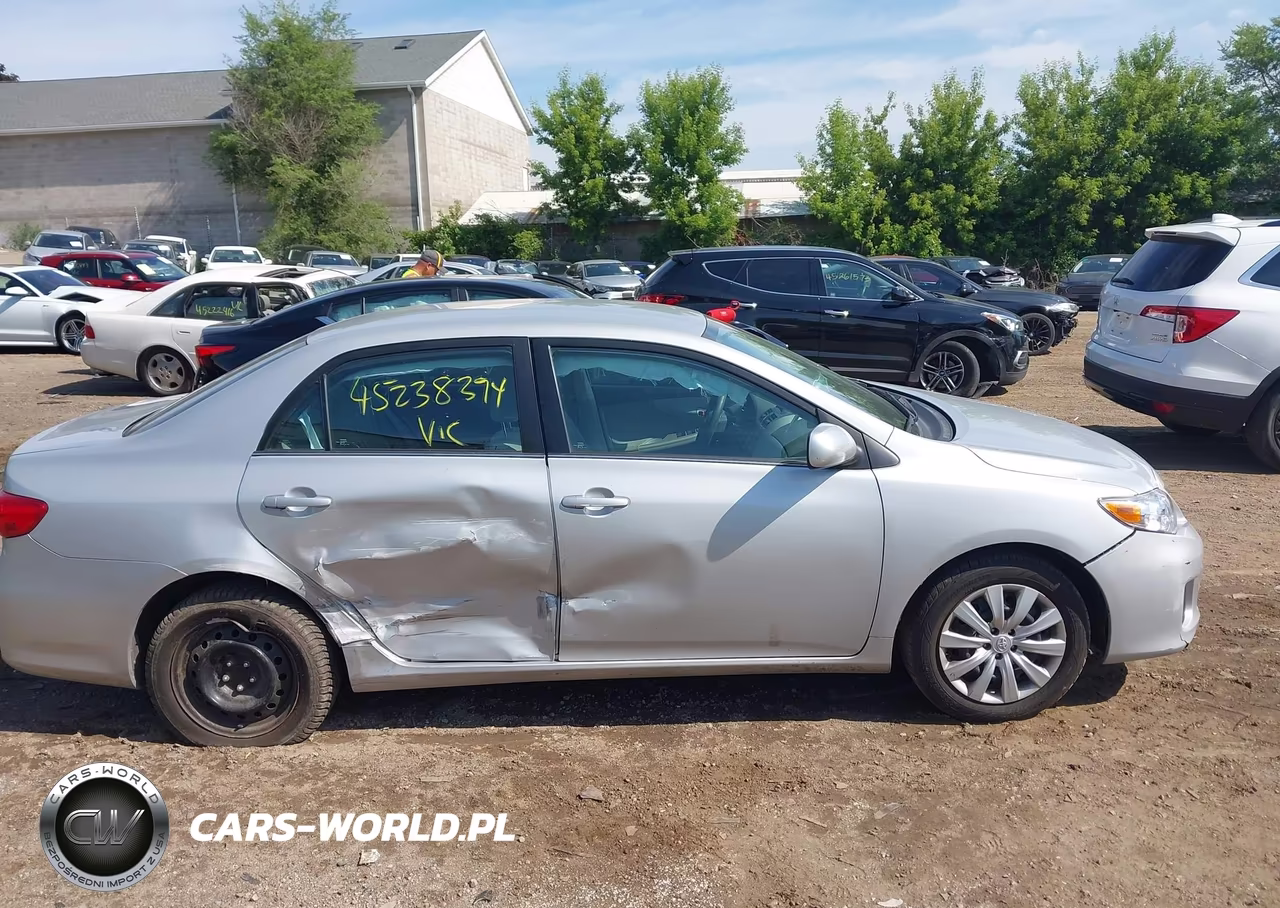 2013 Toyota Corolla Le VIN:2T1BU4EE6DC101077 - 13