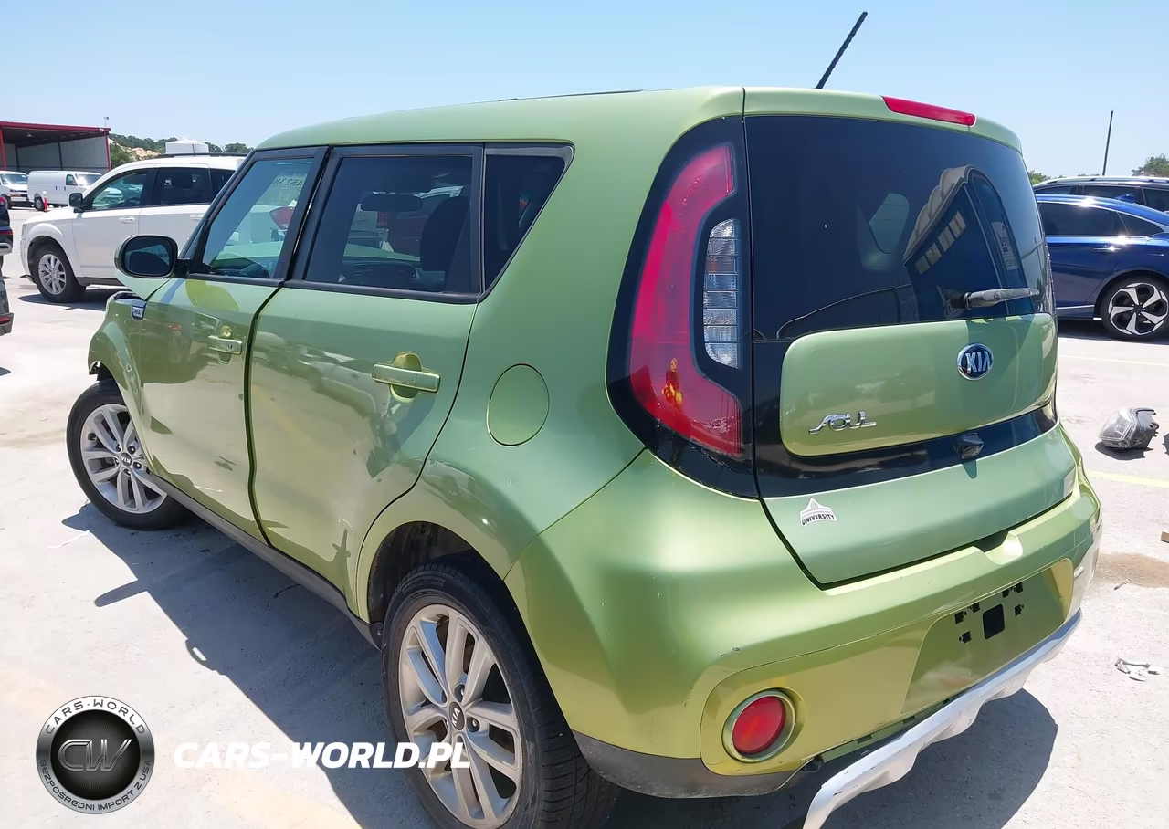 2018 Kia Soul + VIN:KNDJP3A5XJ7892424 - 3