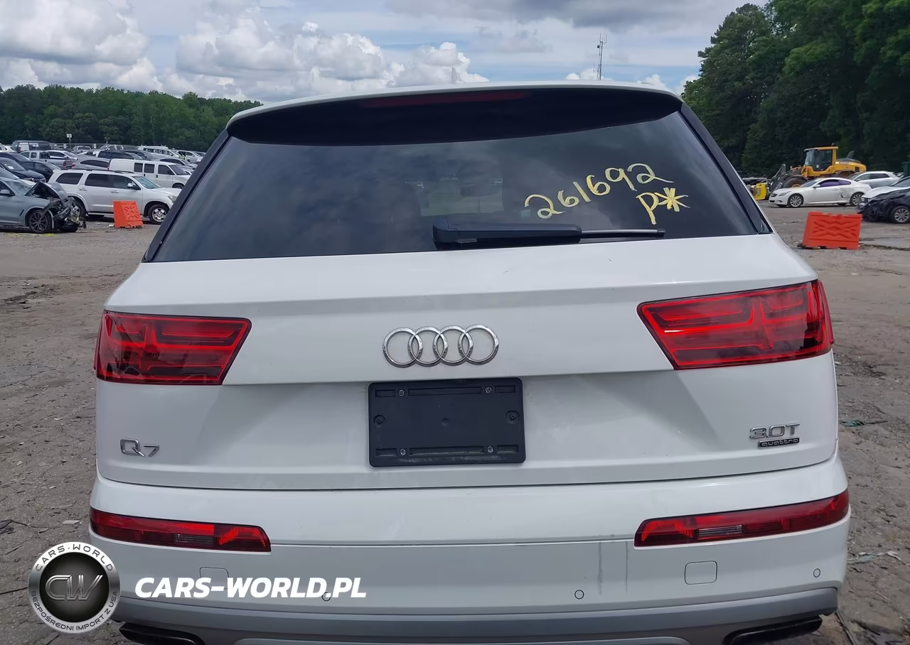 2018 Audi Q7 3.0T Premium VIN:WA1LAAF72JD032960 - 16