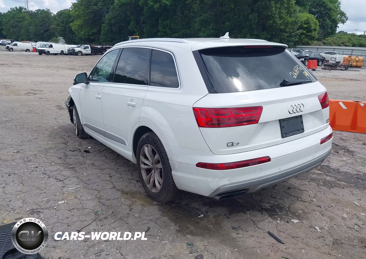 2018 Audi Q7 3.0T Premium VIN:WA1LAAF72JD032960 - 3