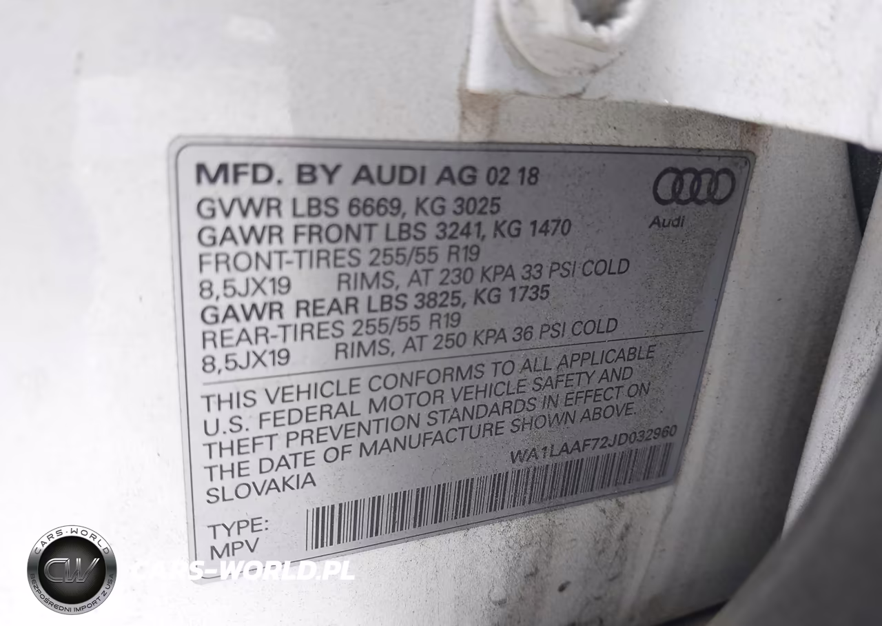 2018 Audi Q7 3.0T Premium VIN:WA1LAAF72JD032960 - 9