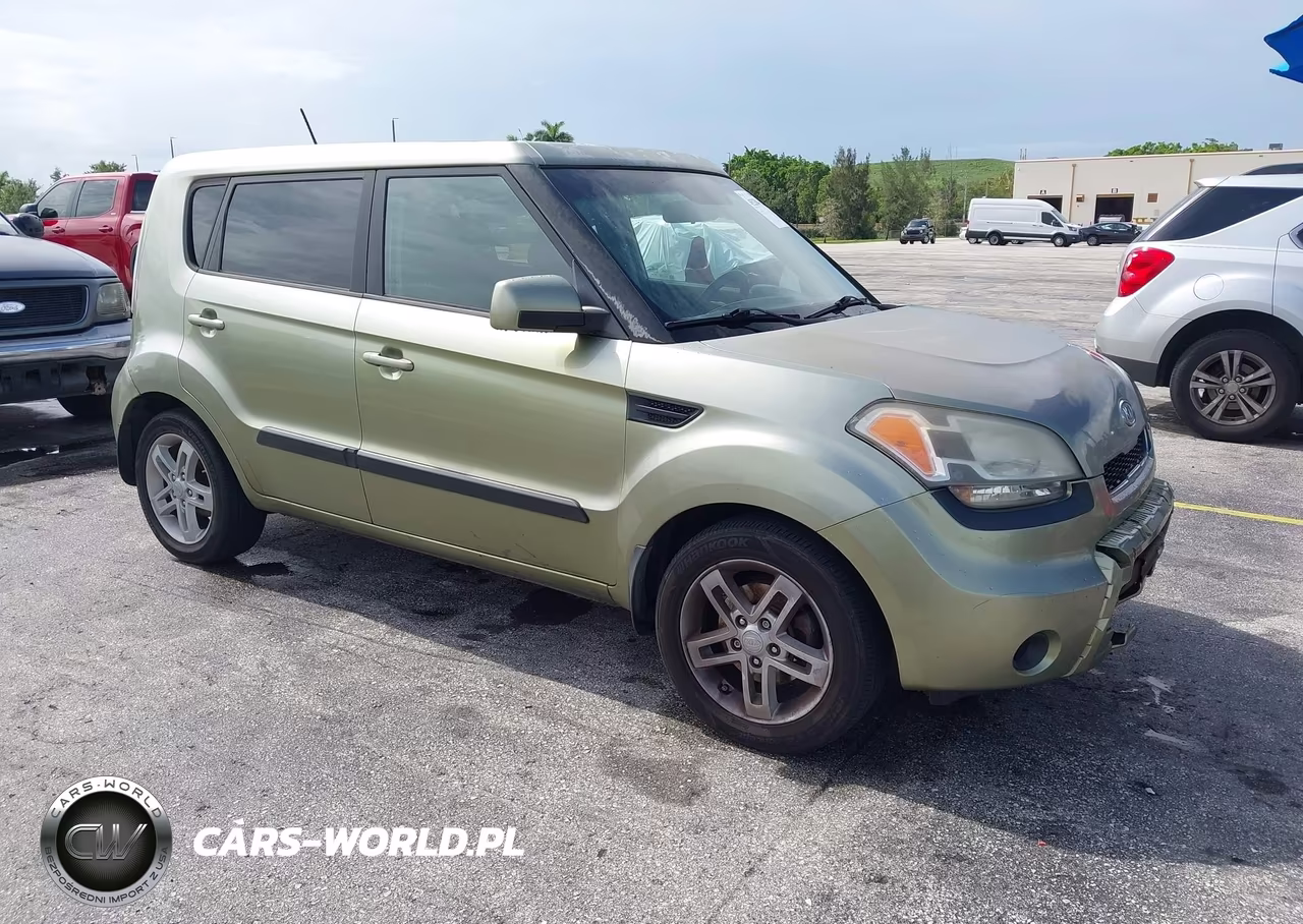 2011 Kia Soul +