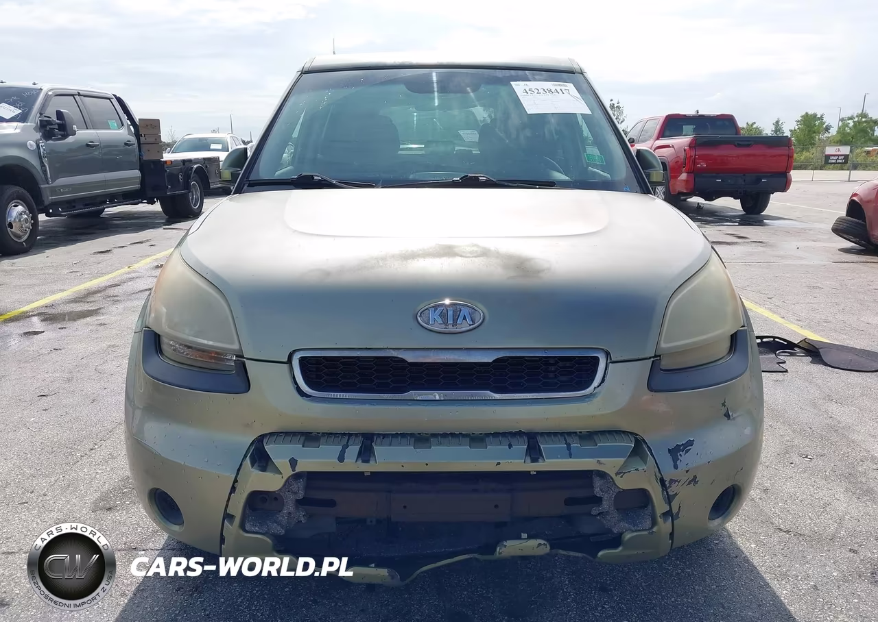 2011 Kia Soul + VIN:KNDJT2A21B7275071 - 6