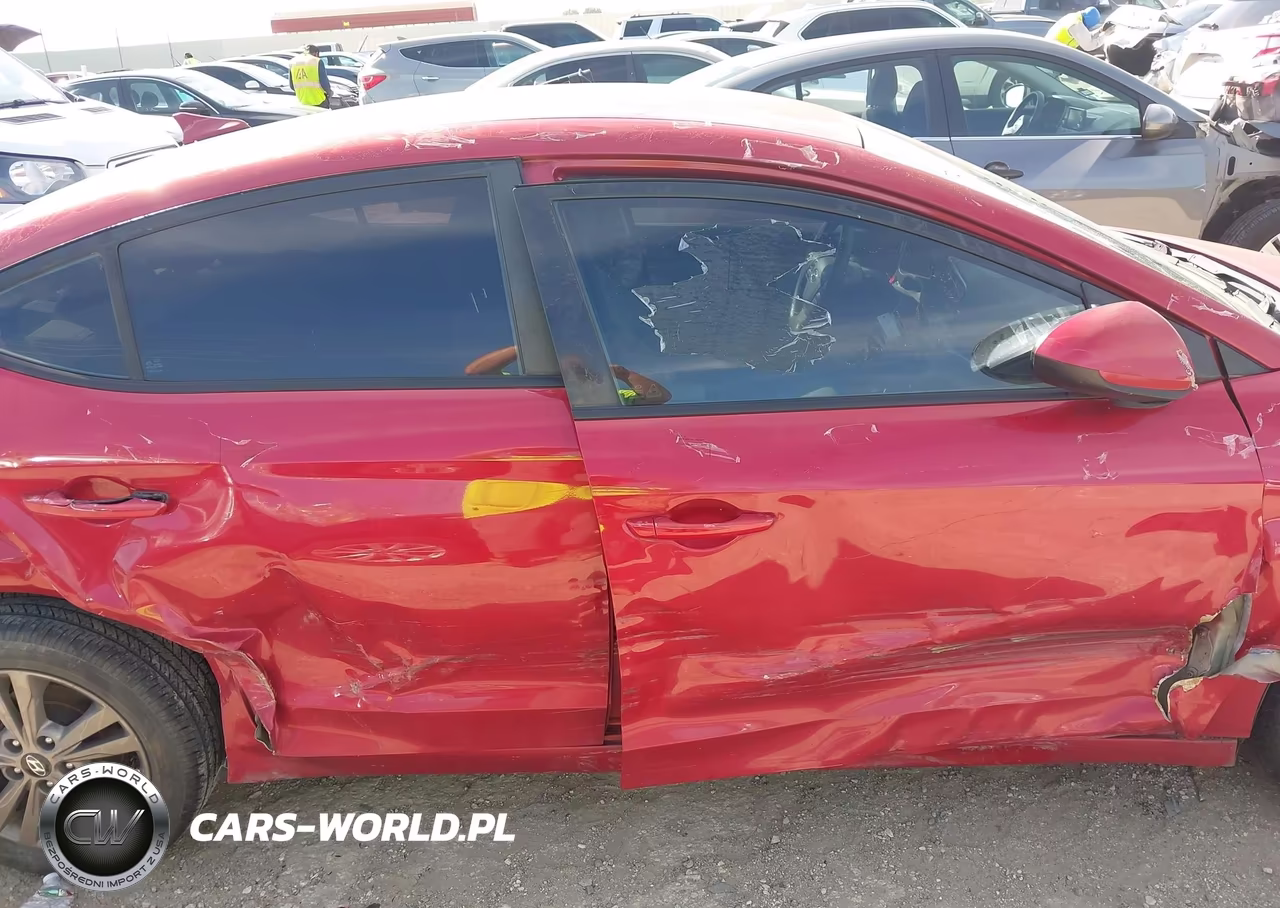 2018 Hyundai Elantra Sel VIN:5NPD84LFXJH347731 - 13