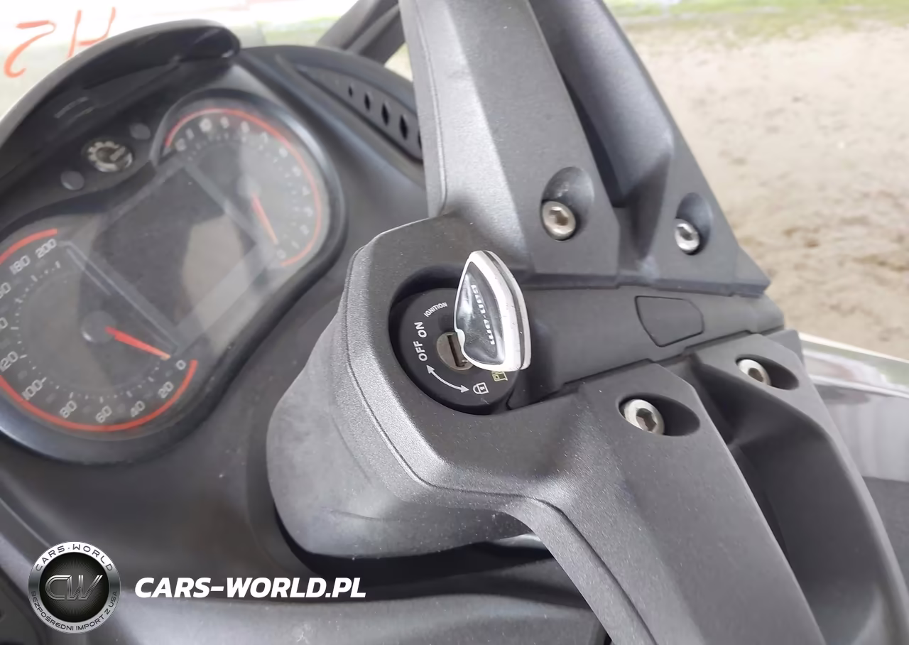 2015 Can-Am Spyder Roadster Rs-Rs-S-Rs-S Spec Series VIN:2BXNABC48FV000668 - 11