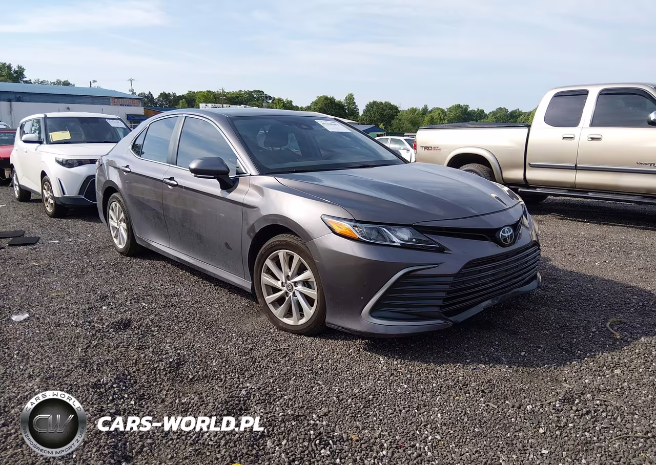 2023 Toyota Camry Le