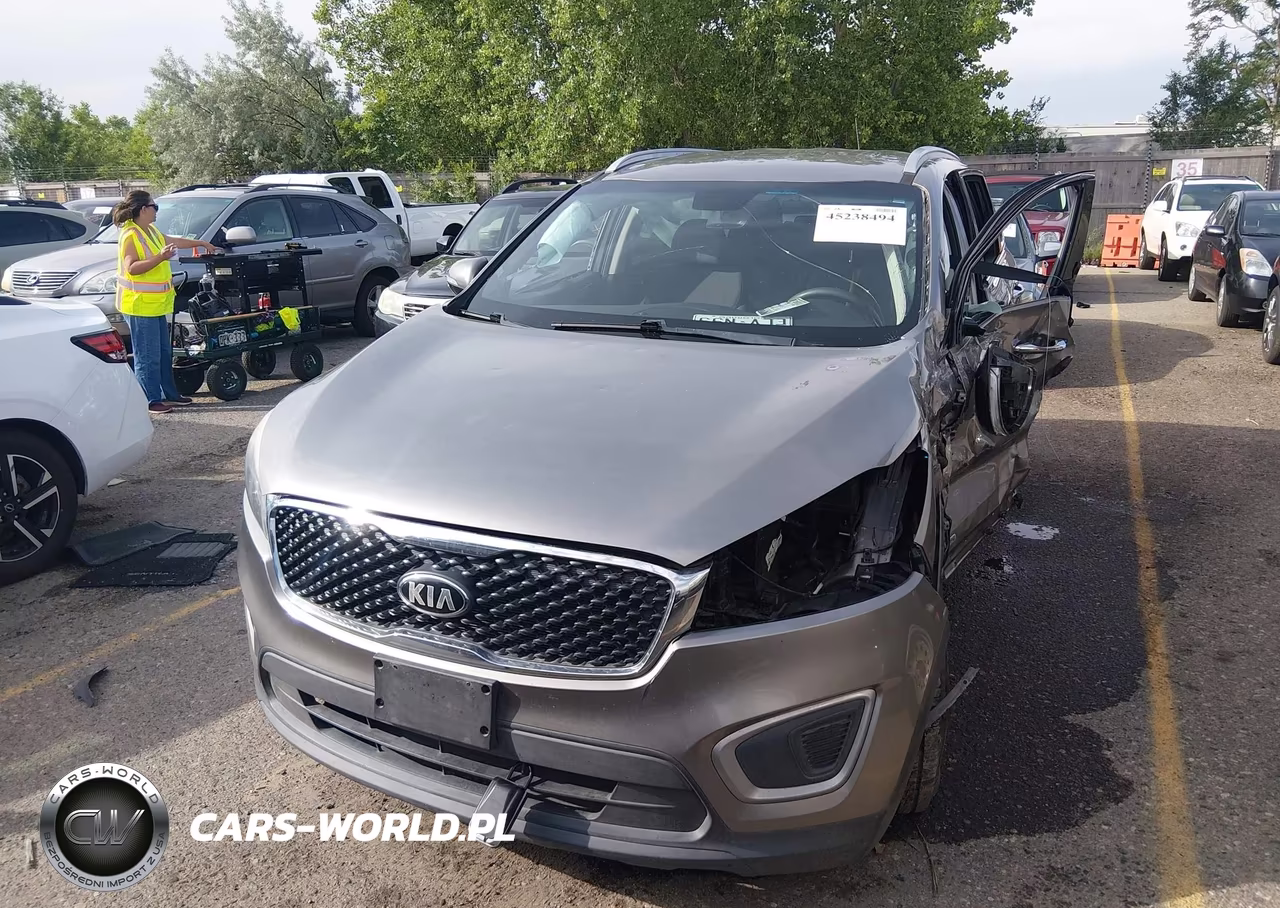 2018 Kia Sorento 3.3L Lx VIN:5XYPGDA53JG373752 - 11