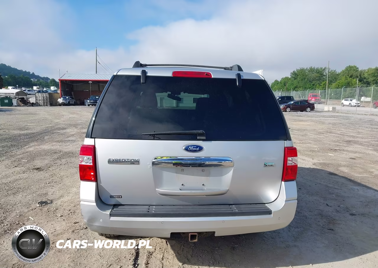 2013 Ford Expedition Xlt VIN:1FMJU1H51DEF11378 - 16