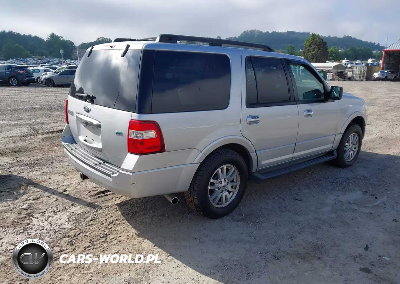 2013 Ford Expedition Xlt VIN:1FMJU1H51DEF11378 - 4