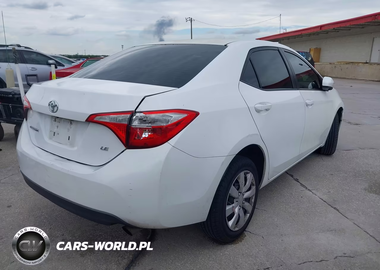 2016 Toyota Corolla Le VIN:2T1BURHE1GC692349 - 4