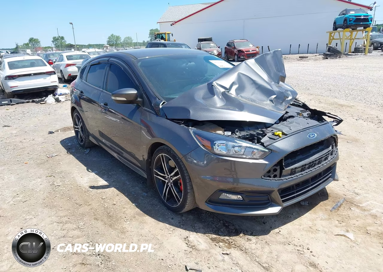 2018 Ford Focus St – zdjęcie 1 z 16