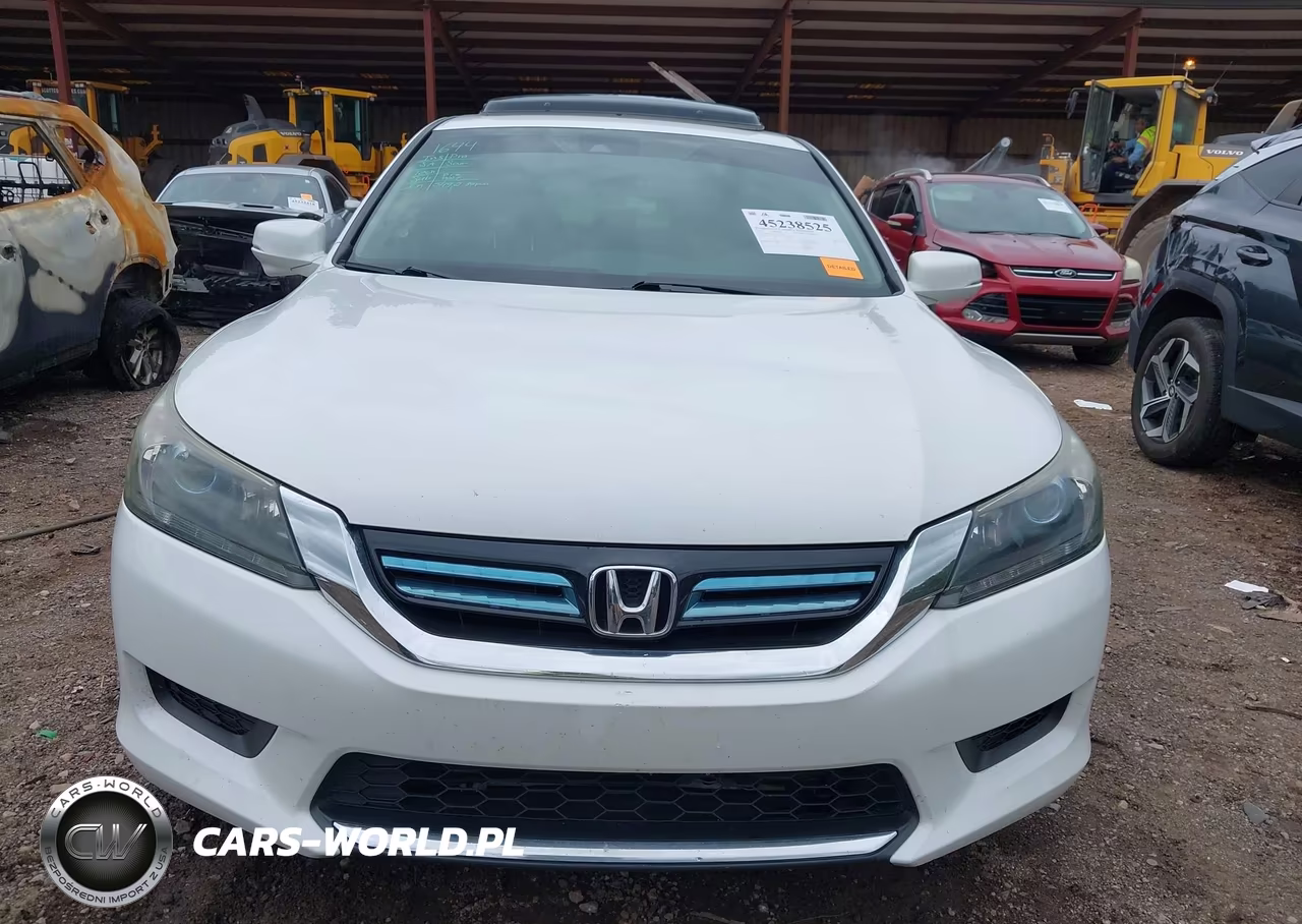 2015 Honda Accord Hybrid Ex-L VIN:1HGCR6F55FA011282 - 13