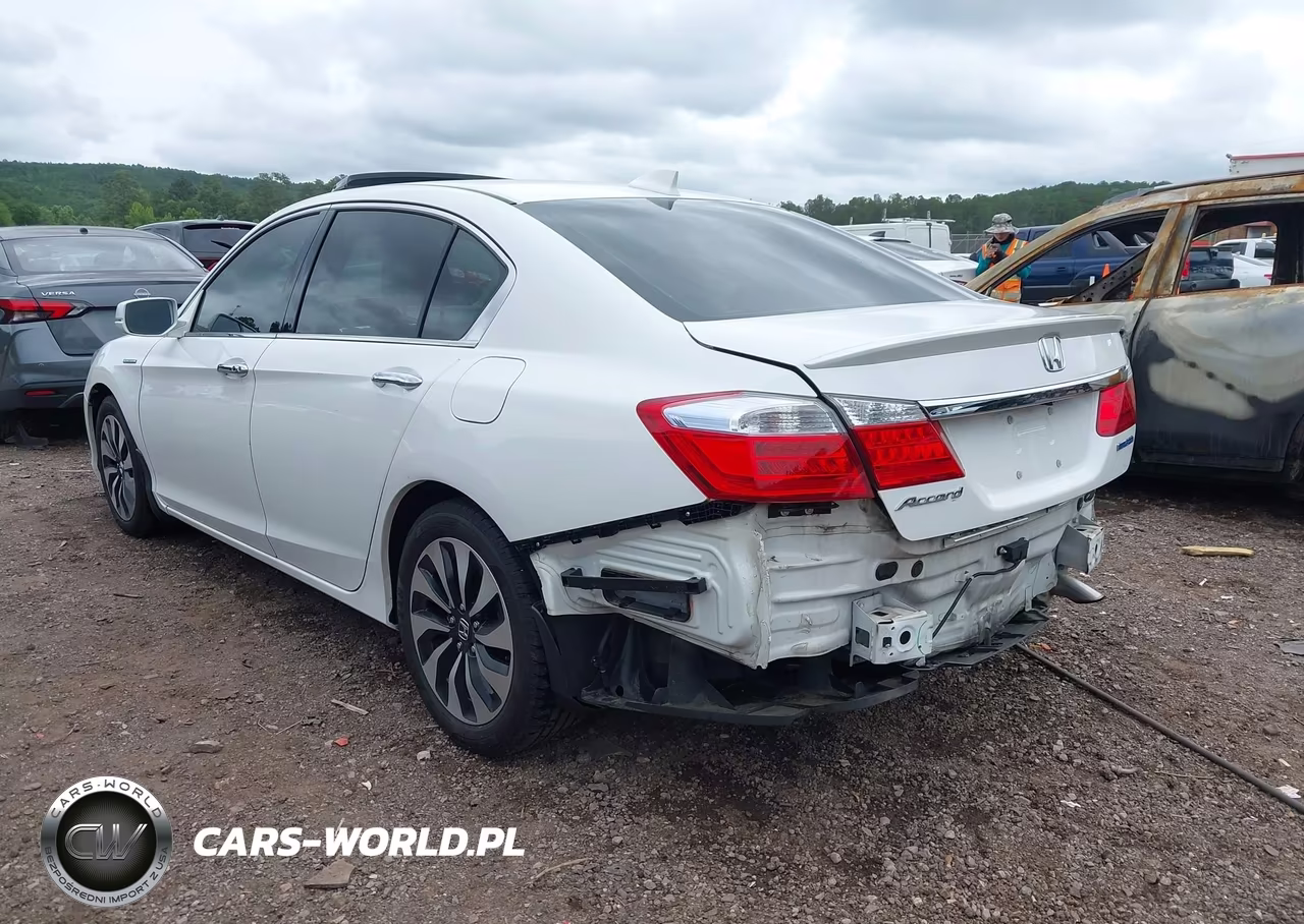 2015 Honda Accord Hybrid Ex-L VIN:1HGCR6F55FA011282 - 3