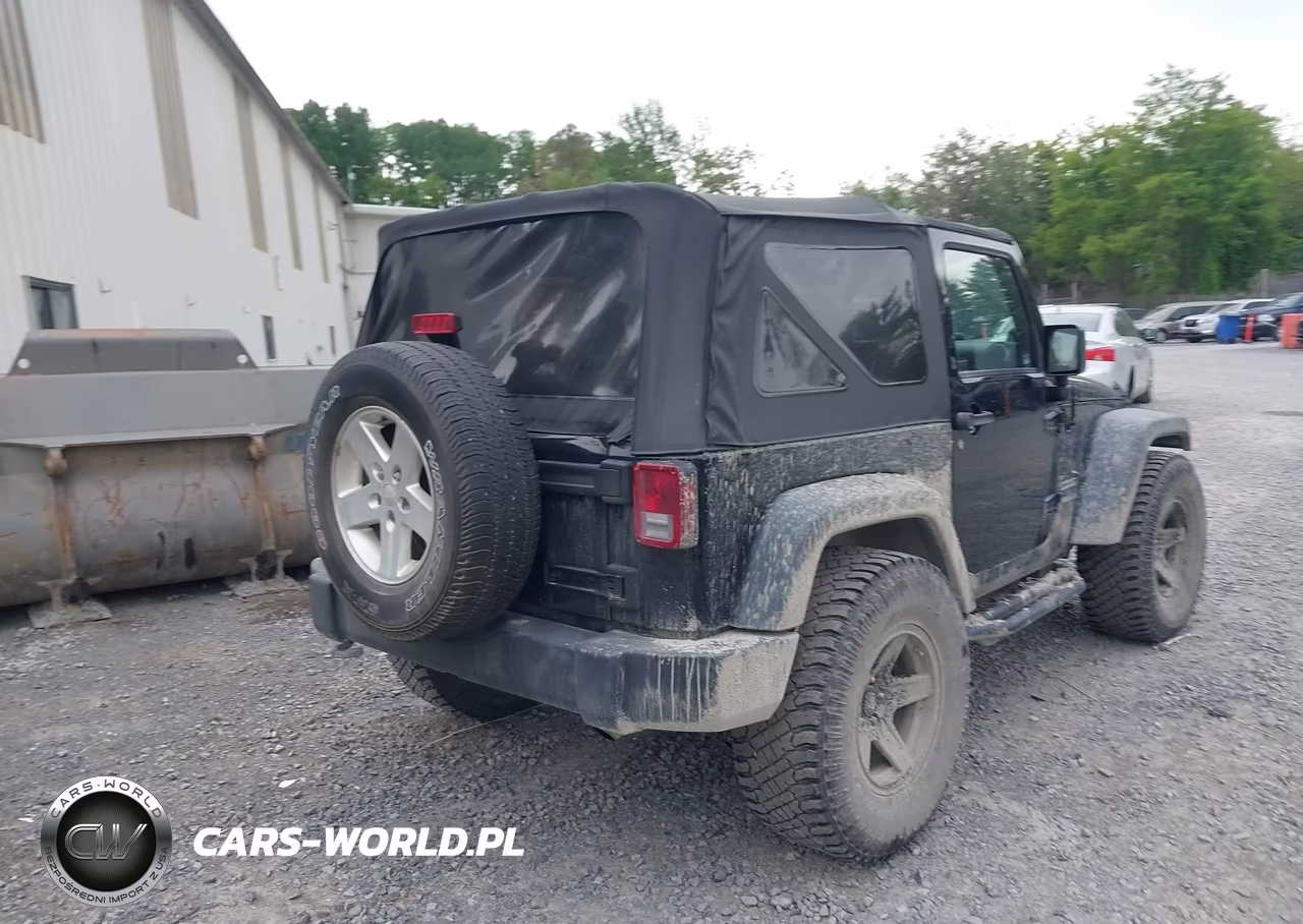 2013 Jeep Wrangler Sport VIN:1C4AJWAG1DL504545 - 4
