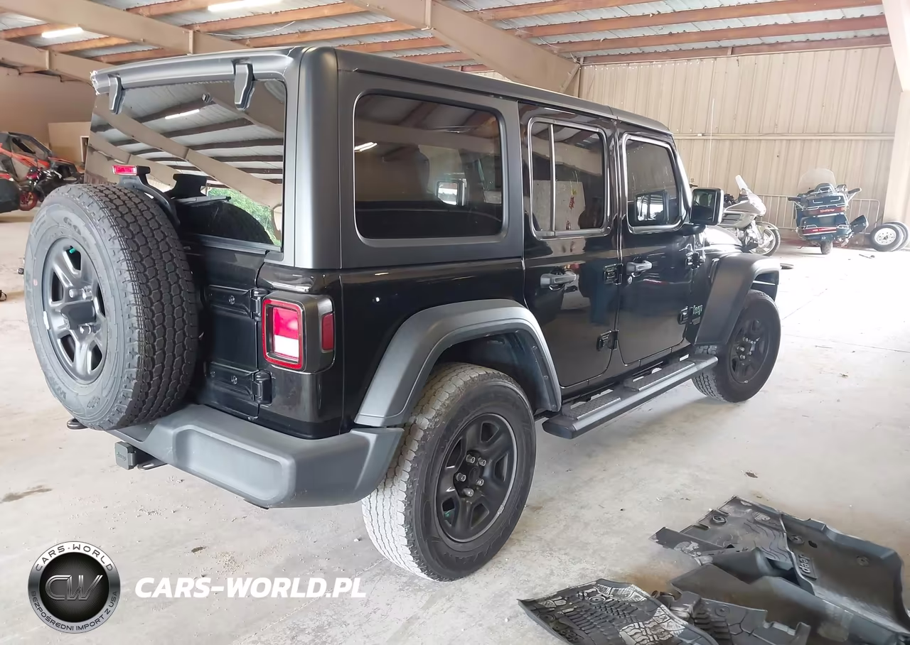 2021 Jeep Wrangler Unlimited Sport 4X4 VIN:1C4HJXDG2MW521577 - 4