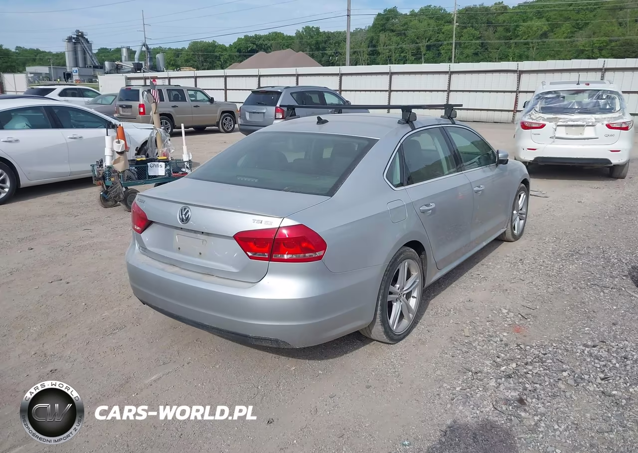 2014 Volkswagen Passat 1.8T Se VIN:1VWBS7A30EC116001 - 4