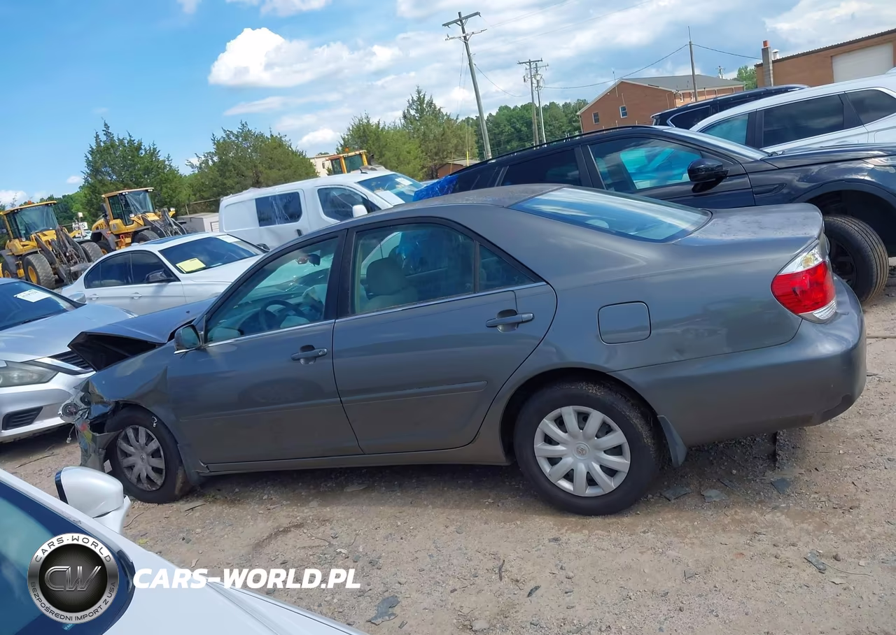 2006 Toyota Camry Le VIN:4T1BE32K26U738499 - 14