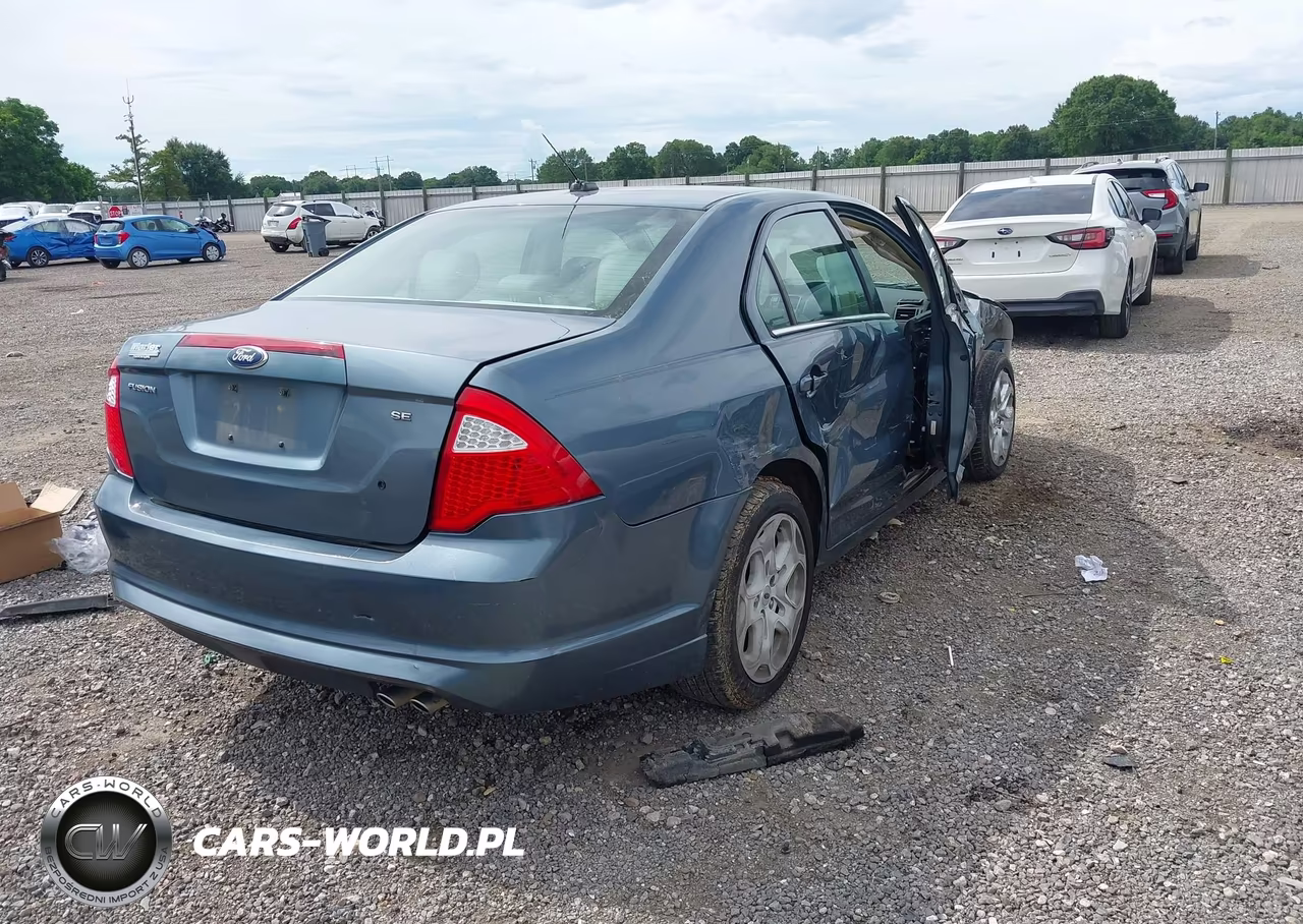 2011 Ford Fusion Se VIN:3FAHP0HA0BR303364 - 4