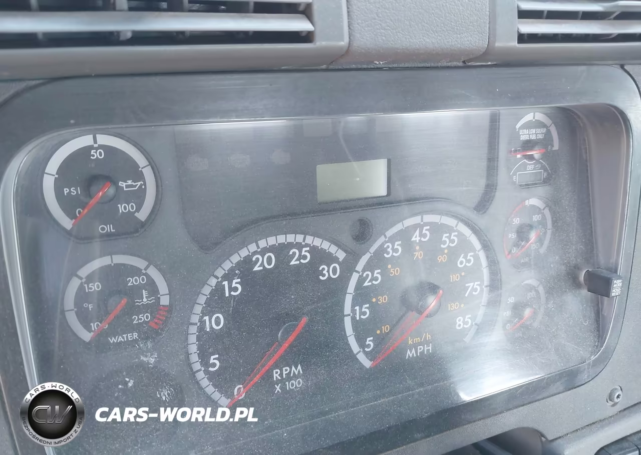 2013 Freightliner Cascadia 113 VIN:1FUJGBDV5DLBW4247 - 5