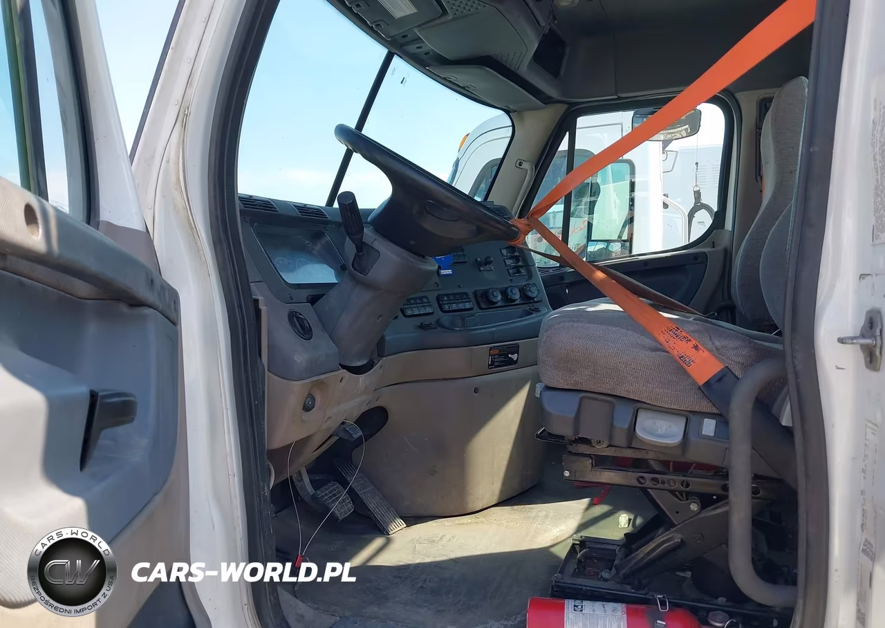 2013 Freightliner Cascadia 113 VIN:1FUJGBDV5DLBW4247 - 6