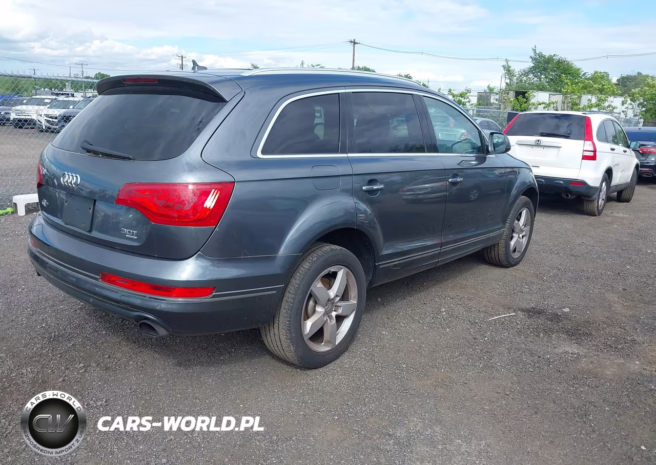 2014 Audi Q7 3.0T Premium VIN:WA1LGAFE6ED004176 - 4