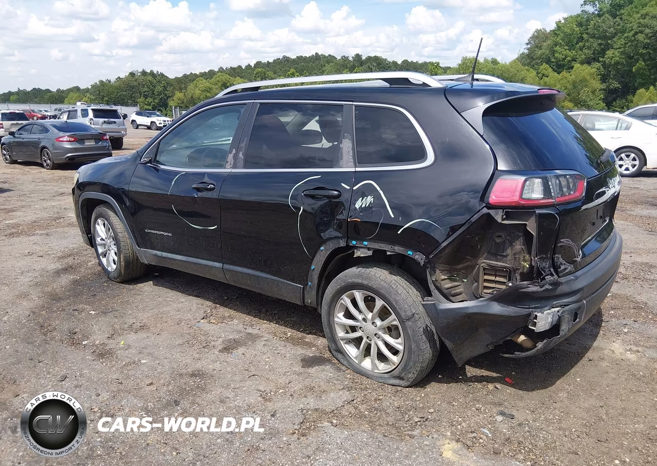 2019 Jeep Cherokee Latitude Fwd VIN:1C4PJLCB1KD149720 - 3