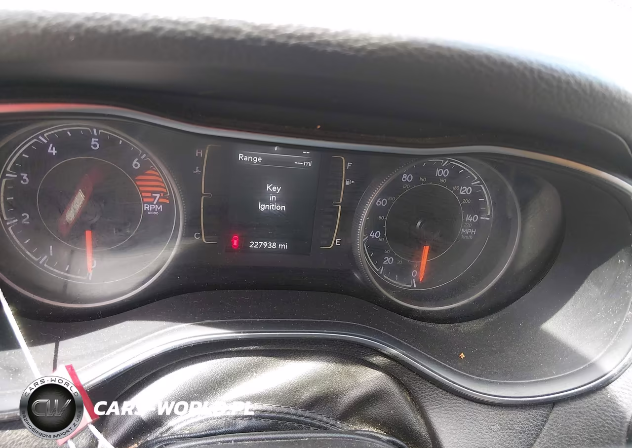 2019 Jeep Cherokee Latitude Fwd VIN:1C4PJLCB1KD149720 - 7
