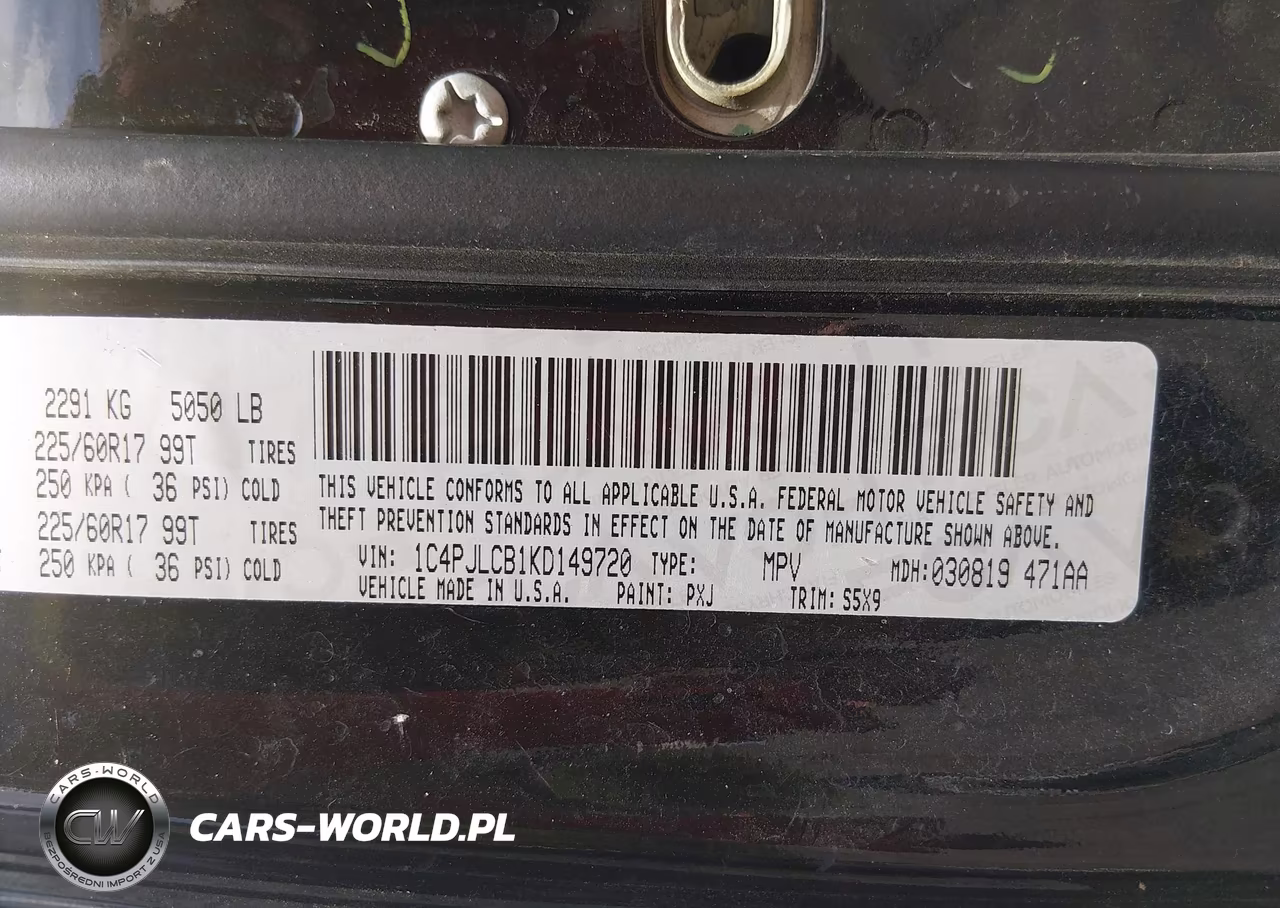 2019 Jeep Cherokee Latitude Fwd VIN:1C4PJLCB1KD149720 - 9